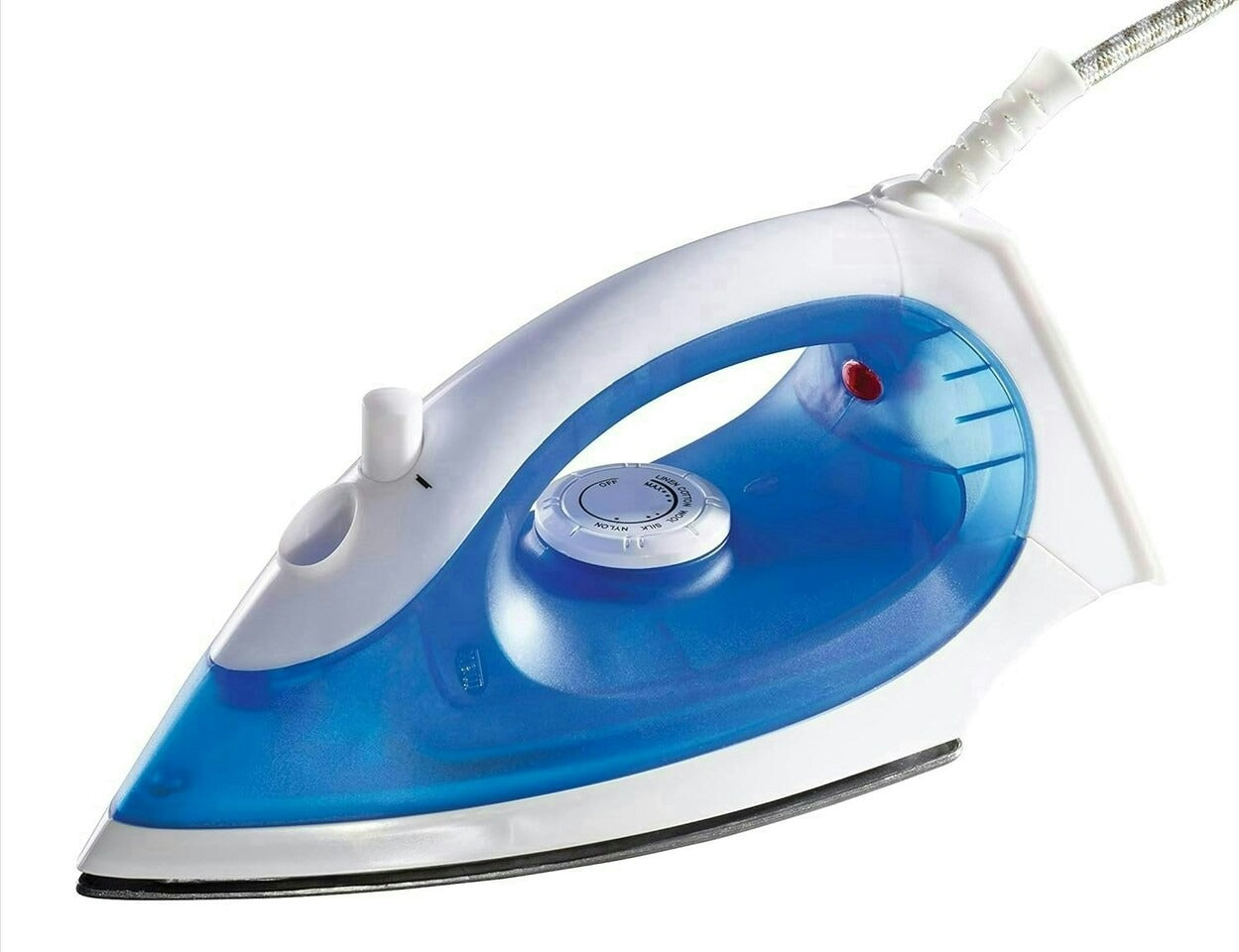 Daewoo Essentials 1800W Steam Dry Iron with Non-Stick Soleplate